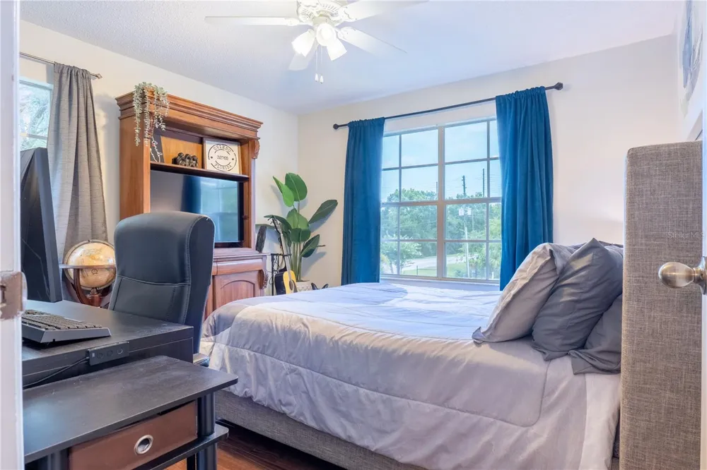 1910 SUMMER CLUB DRIVE #212 Oviedo, FL 32765