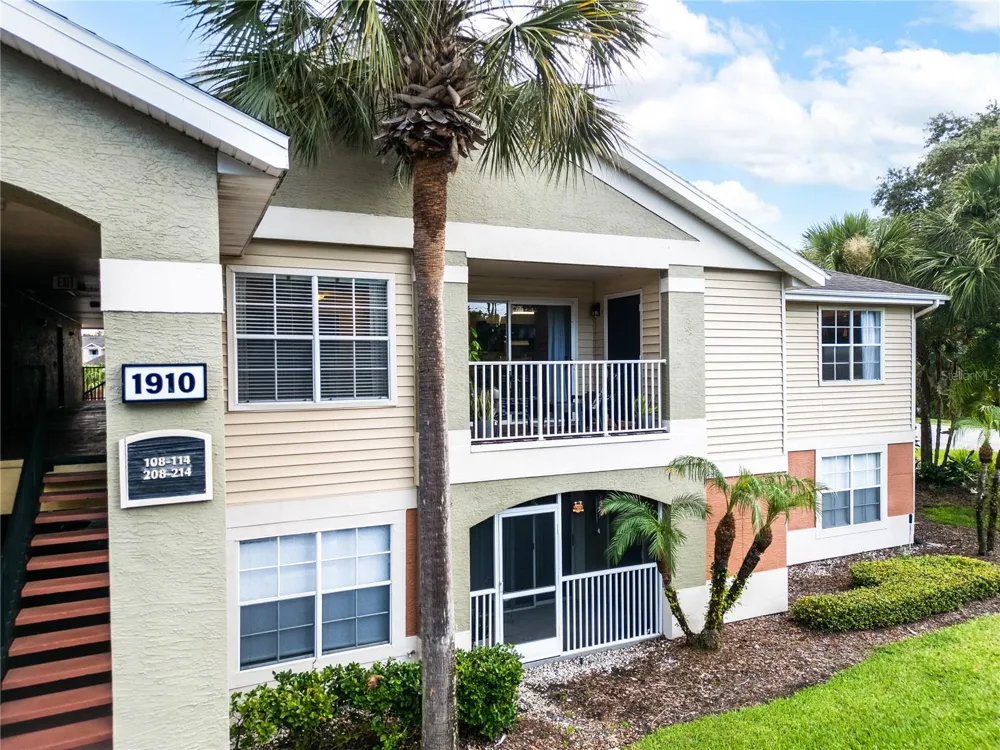 1910 SUMMER CLUB DRIVE #212 Oviedo, FL 32765