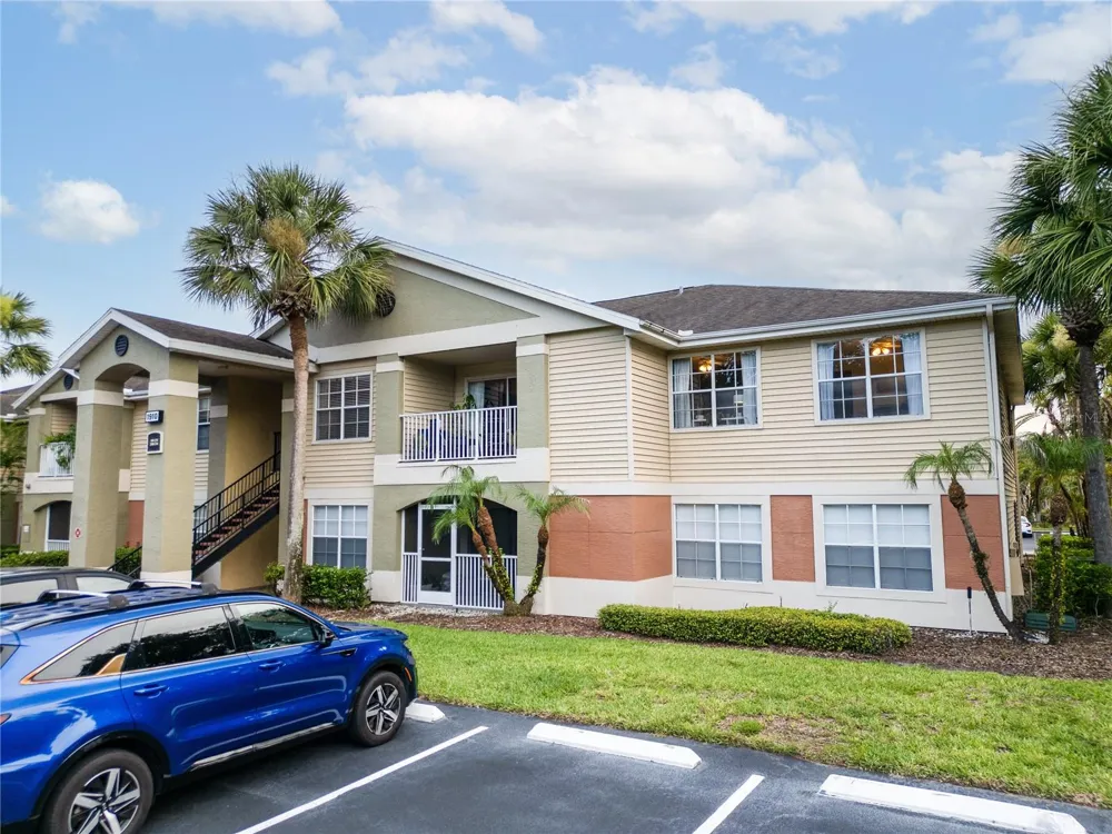 1910 SUMMER CLUB DRIVE #212 Oviedo, FL 32765
