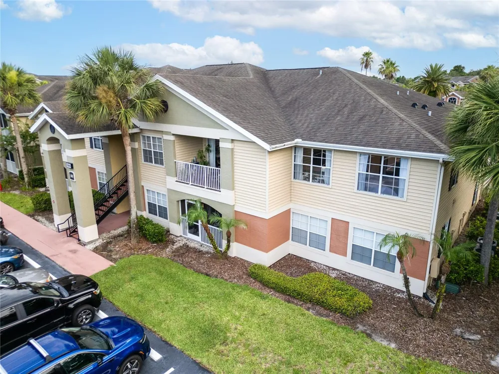 1910 SUMMER CLUB DRIVE #212 Oviedo, FL 32765