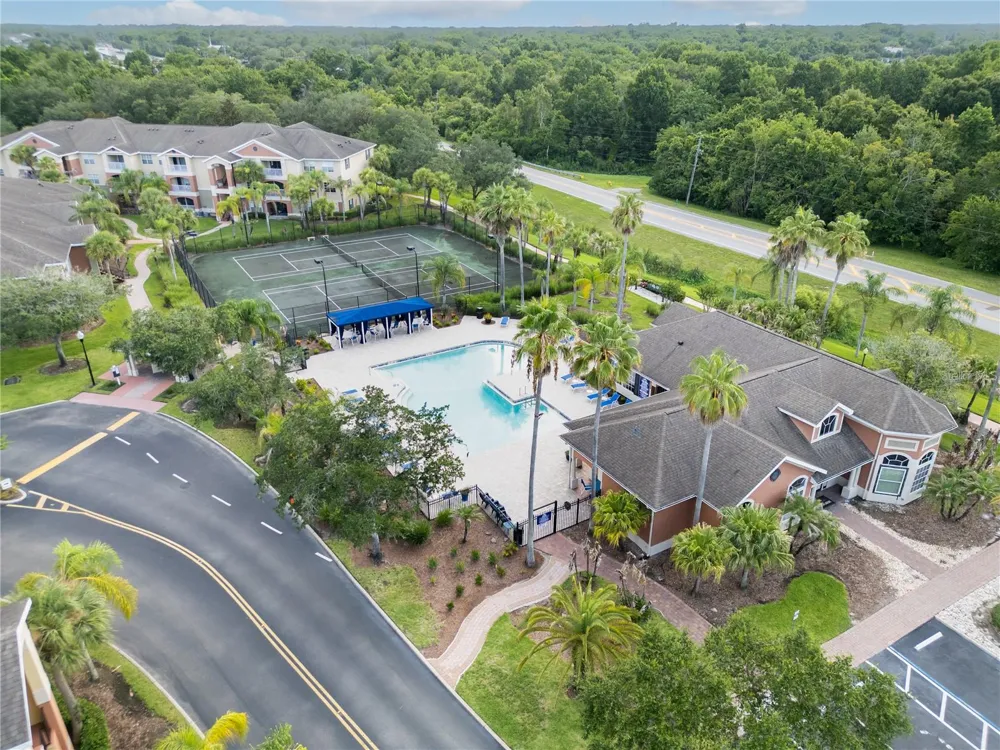 1910 SUMMER CLUB DRIVE #212 Oviedo, FL 32765