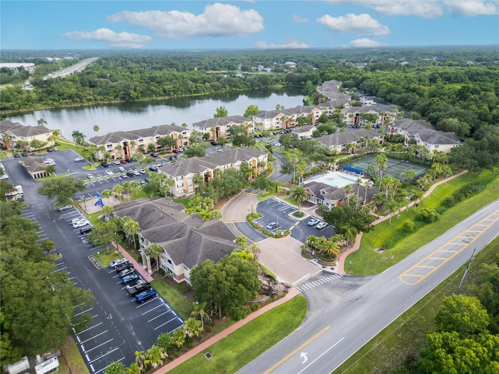 1910 SUMMER CLUB DRIVE #212 Oviedo, FL 32765