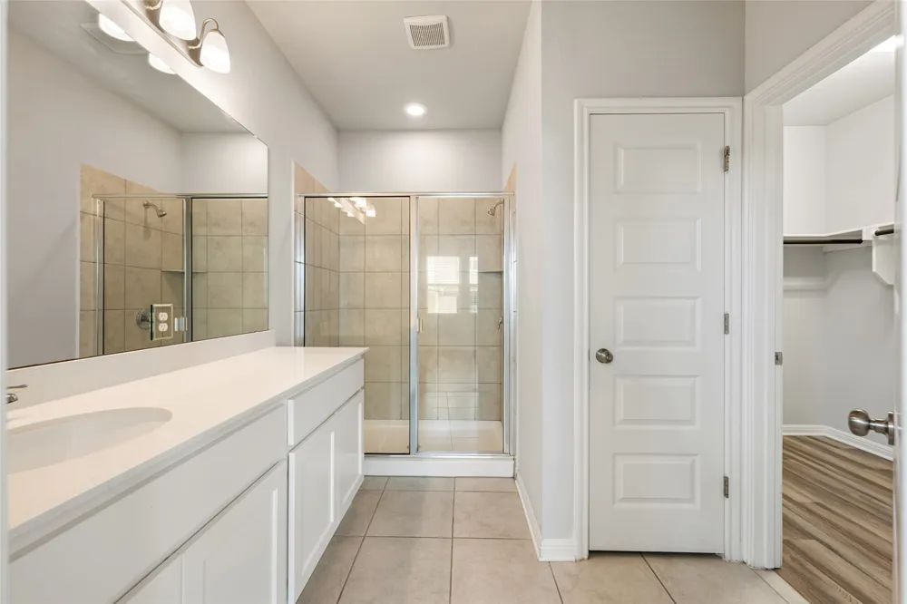 101 Quiet Man Drive Jarrell, TX 76537