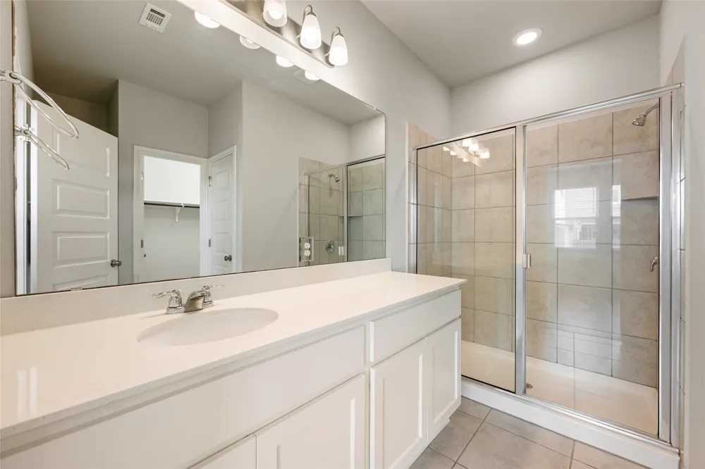 101 Quiet Man Drive Jarrell, TX 76537