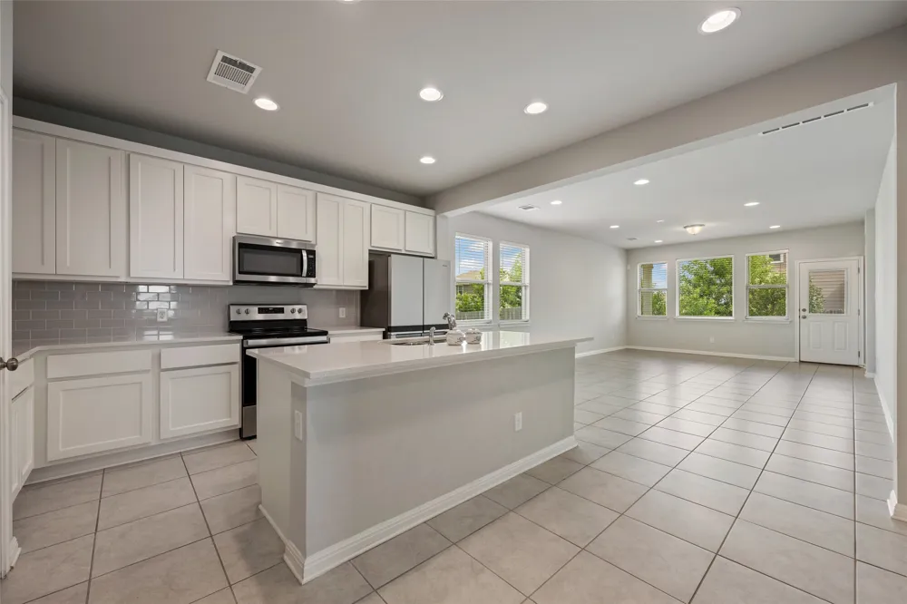 101 Quiet Man Drive Jarrell, TX 76537