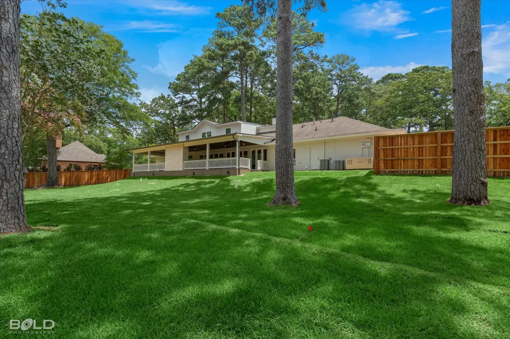 6012 E Ridge Drive Shreveport, LA 71106