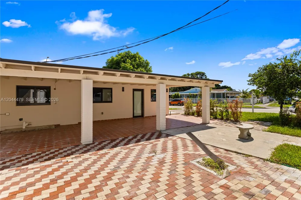 191 SE 6th Ave Hialeah, FL 33010