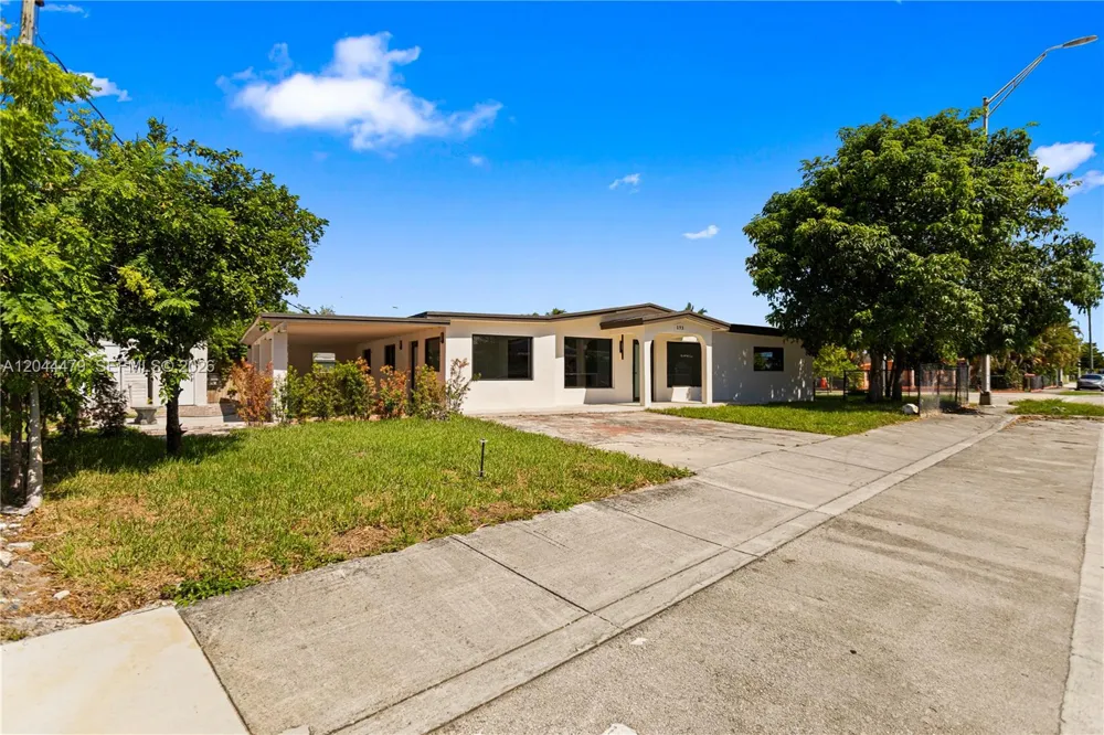 191 SE 6th Ave Hialeah, FL 33010