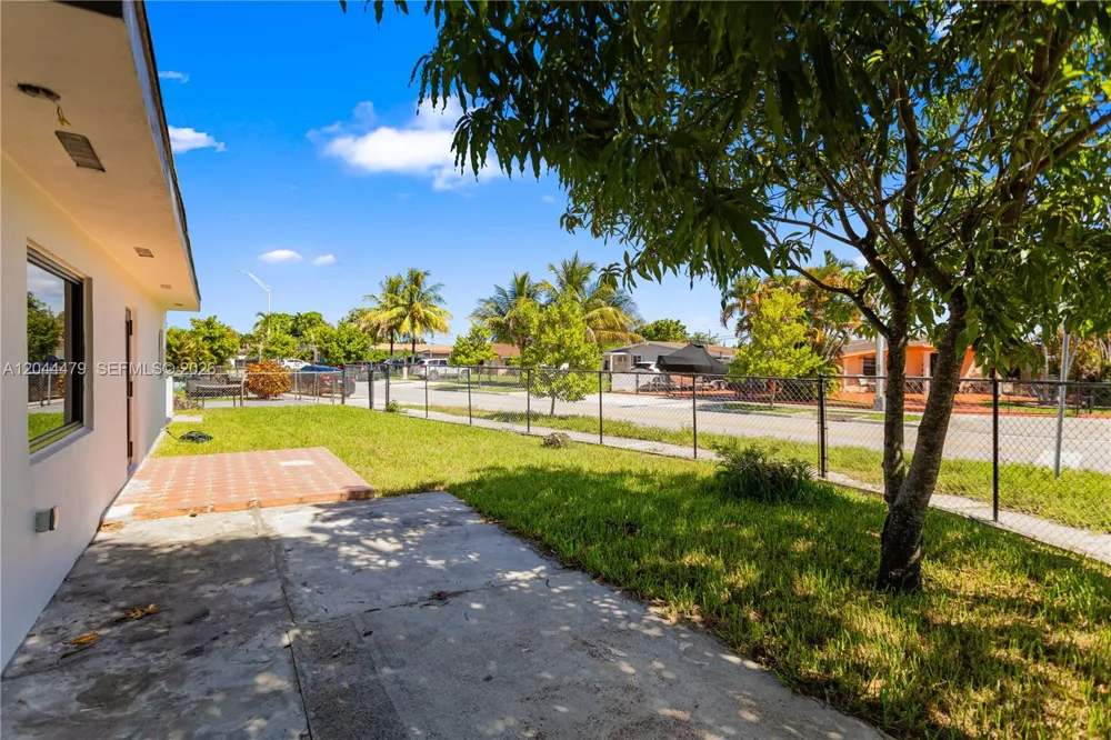 191 SE 6th Ave Hialeah, FL 33010