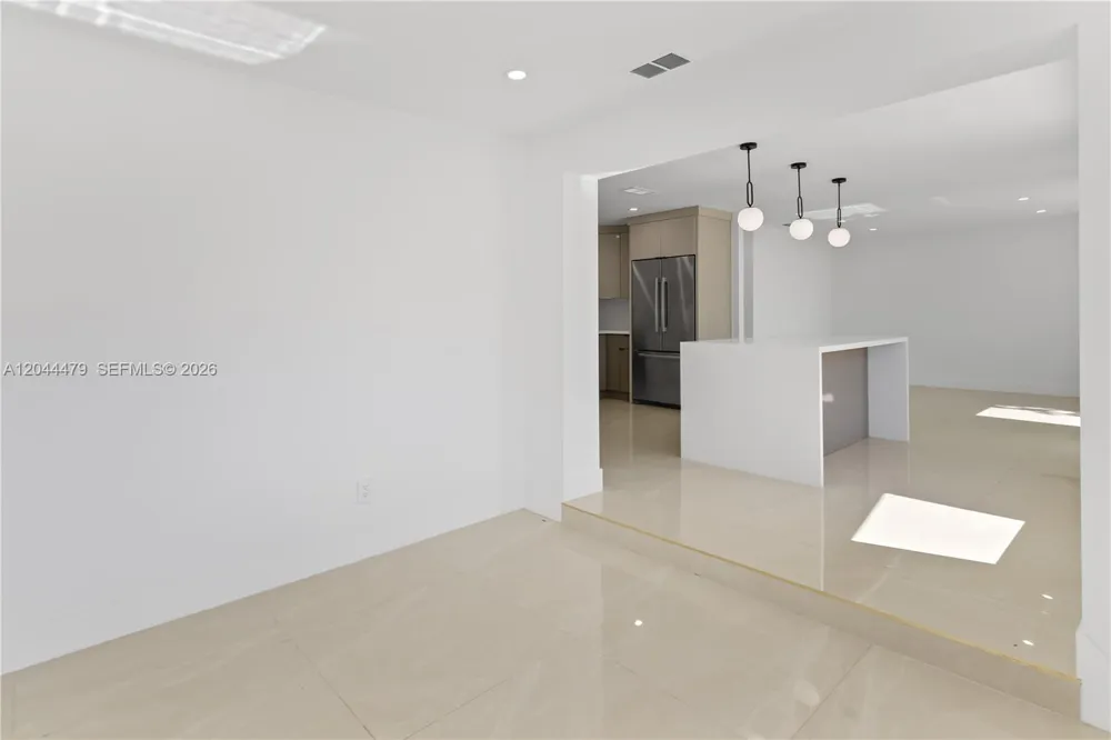 191 SE 6th Ave Hialeah, FL 33010