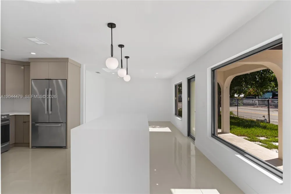 191 SE 6th Ave Hialeah, FL 33010