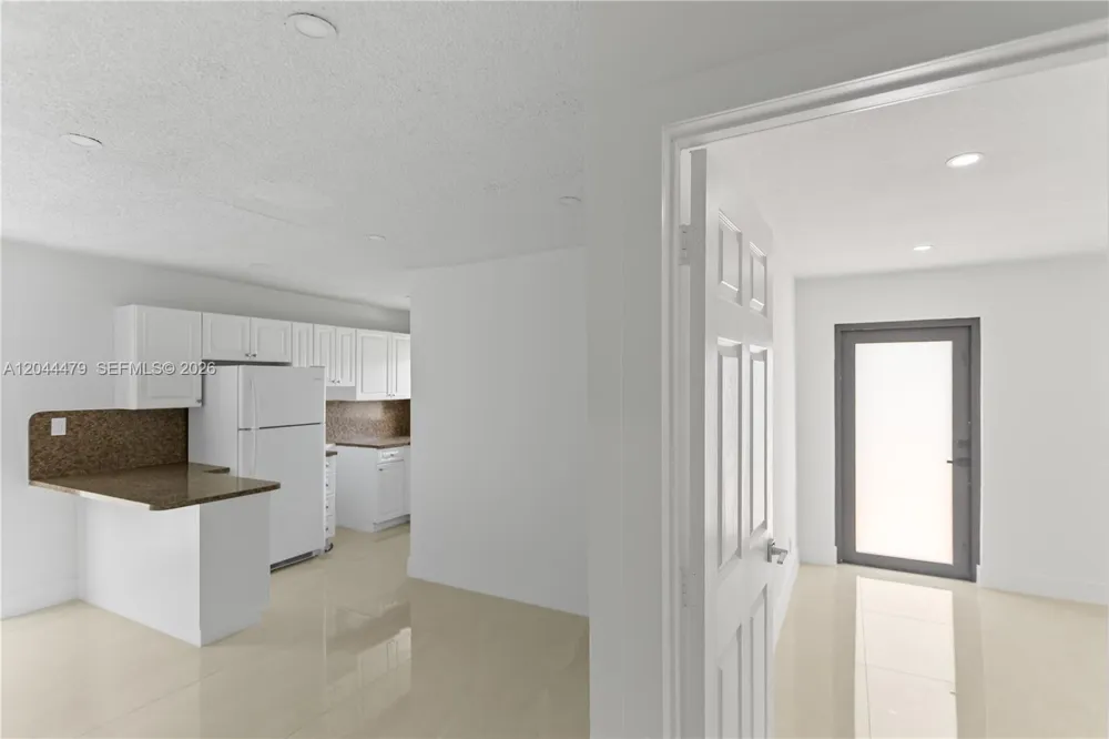 191 SE 6th Ave Hialeah, FL 33010