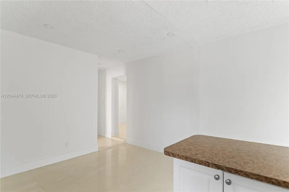 191 SE 6th Ave Hialeah, FL 33010