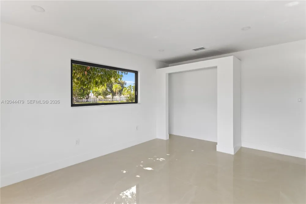 191 SE 6th Ave Hialeah, FL 33010