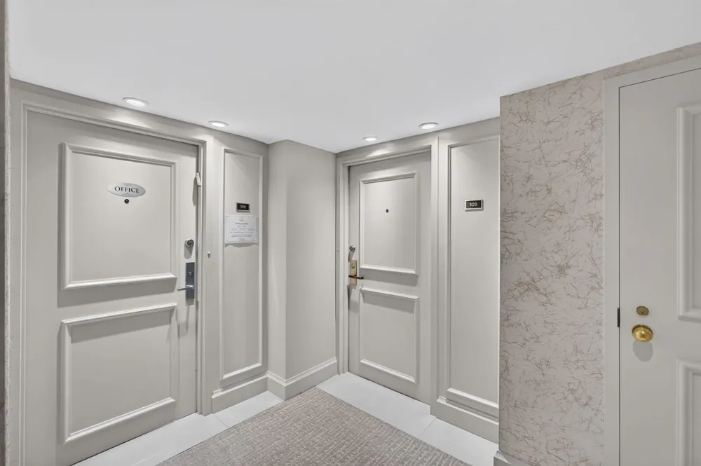 3440 S Ocean Boulevard #105s Palm Beach, FL 33480