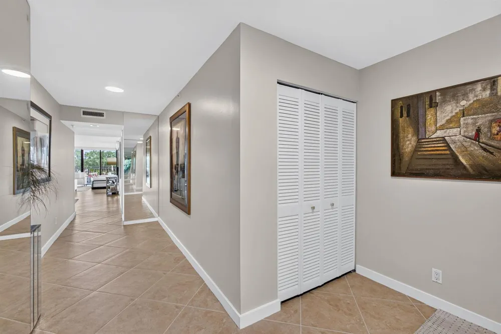 3440 S Ocean Boulevard #105s Palm Beach, FL 33480