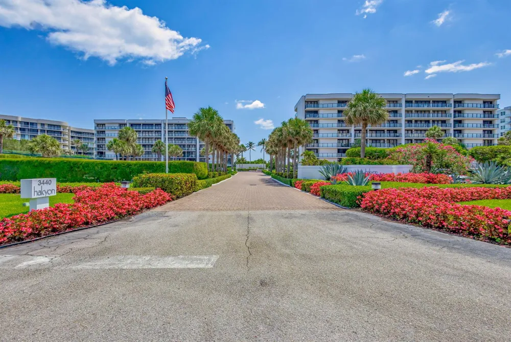 3440 S Ocean Boulevard #105s Palm Beach, FL 33480