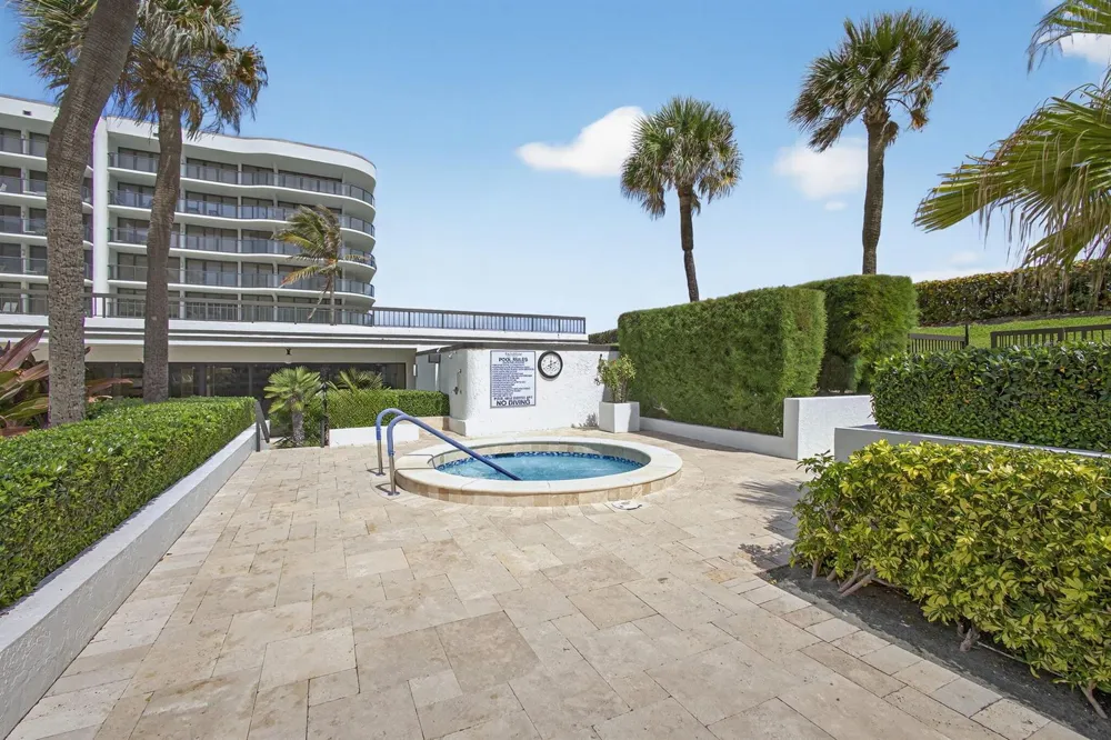3440 S Ocean Boulevard #105s Palm Beach, FL 33480