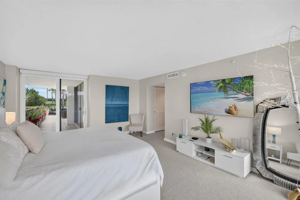 3440 S Ocean Boulevard #105s Palm Beach, FL 33480
