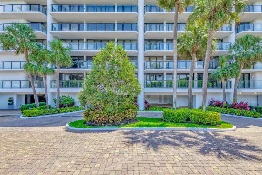 3440 S Ocean Boulevard #105s Palm Beach, FL 33480