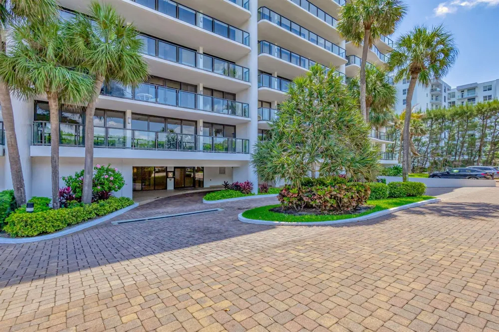 3440 S Ocean Boulevard #105s Palm Beach, FL 33480