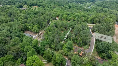 Village Circle West