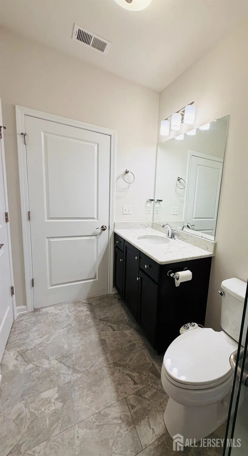 907 Greenland Square Highland Park, NJ 08904