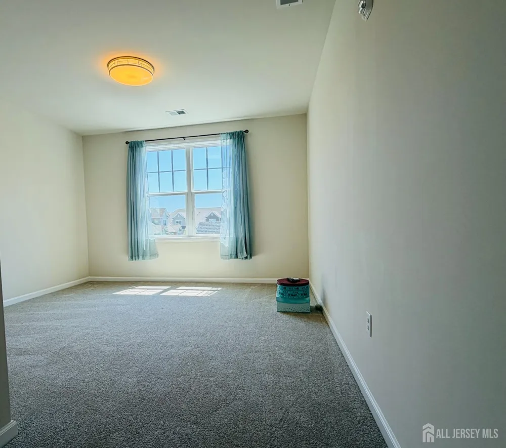 907 Greenland Square Highland Park, NJ 08904