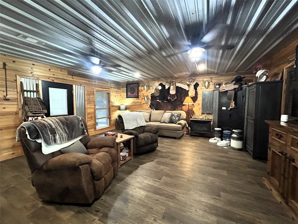 3779 Farm Road 1499 Paris, TX 75460