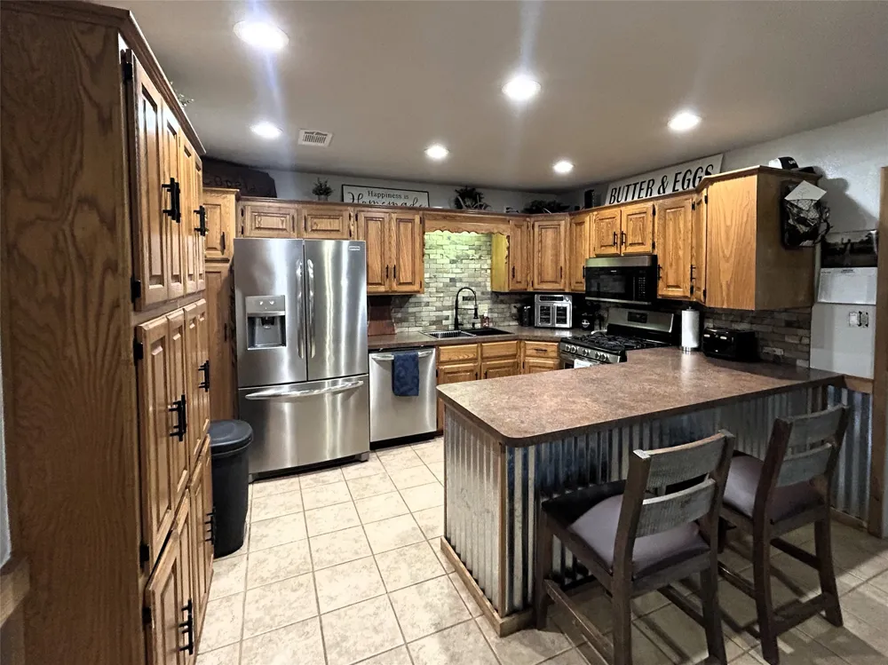 3779 Farm Road 1499 Paris, TX 75460
