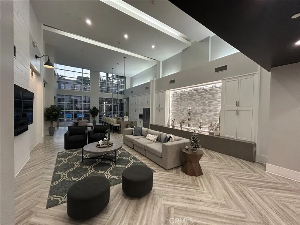 1356 Scholarship Irvine, CA 92612