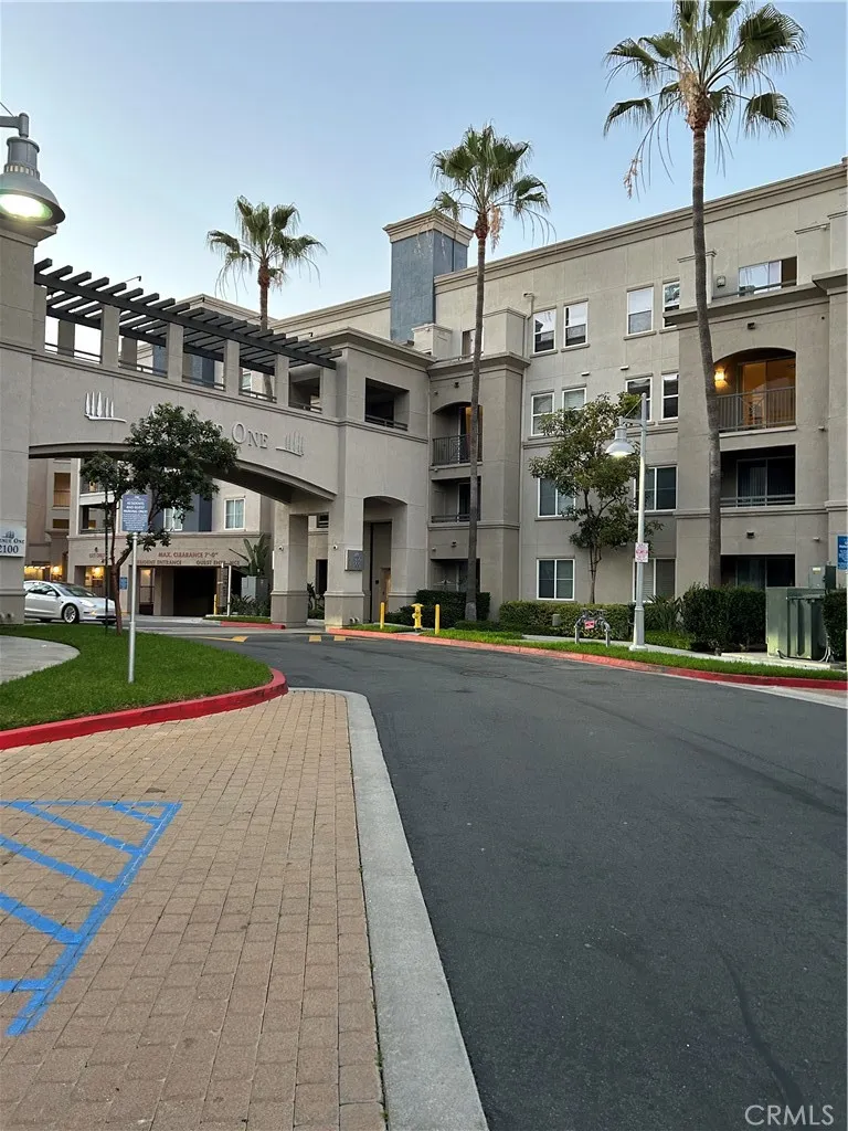 1356 Scholarship Irvine, CA 92612