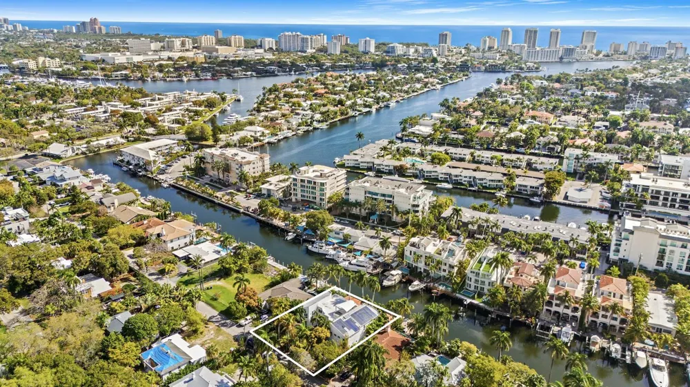 450 Victoria Terrace Fort Lauderdale, FL 33301