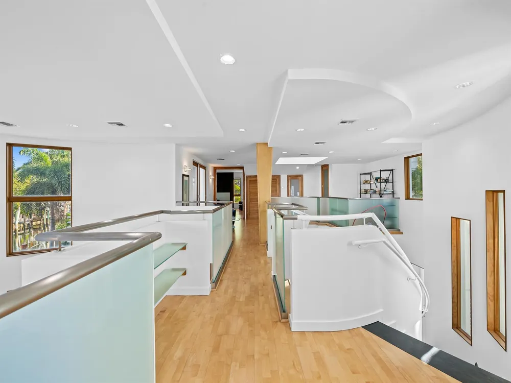 450 Victoria Terrace Fort Lauderdale, FL 33301