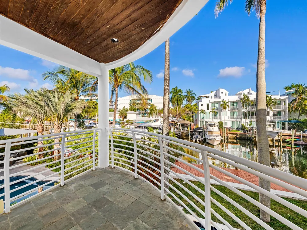 450 Victoria Terrace Fort Lauderdale, FL 33301
