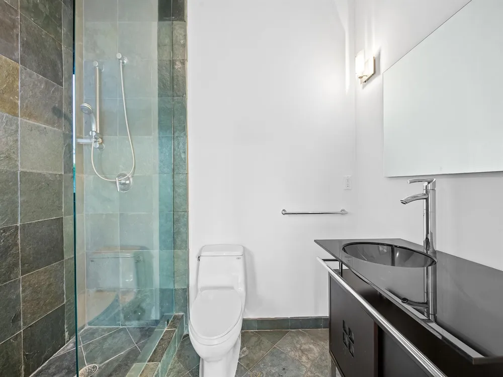 450 Victoria Terrace Fort Lauderdale, FL 33301