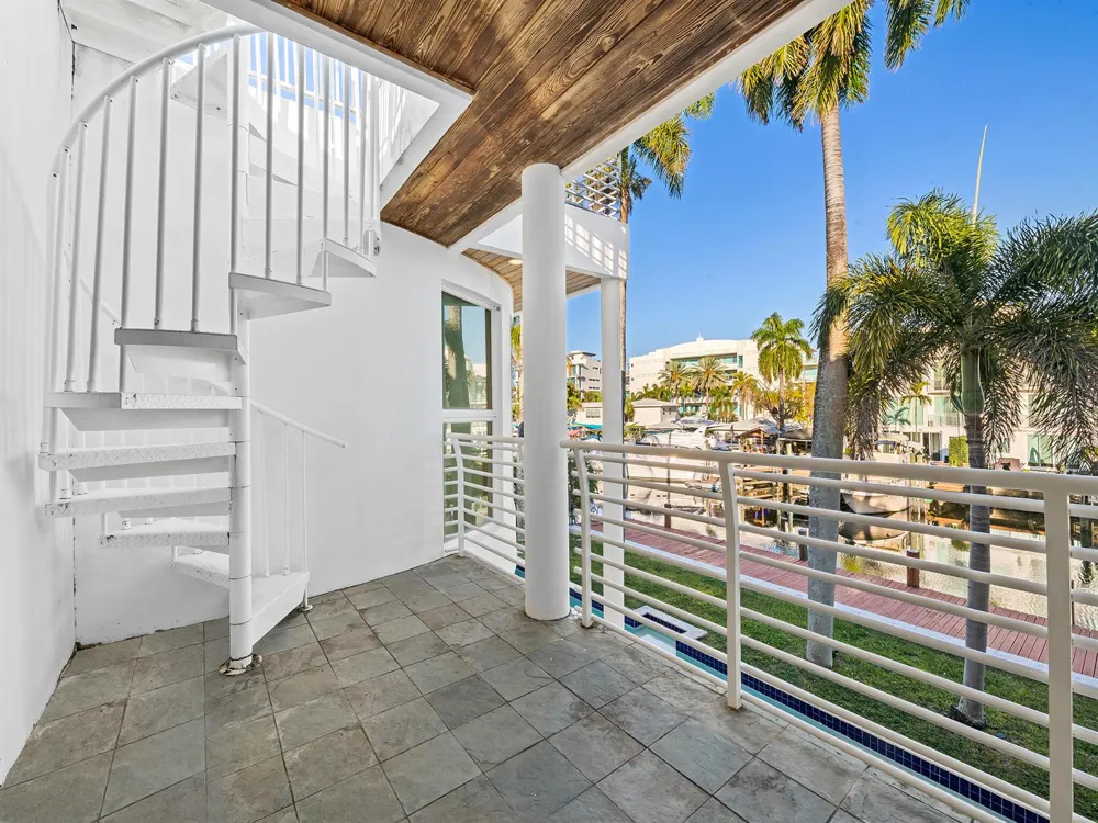 450 Victoria Terrace Fort Lauderdale, FL 33301