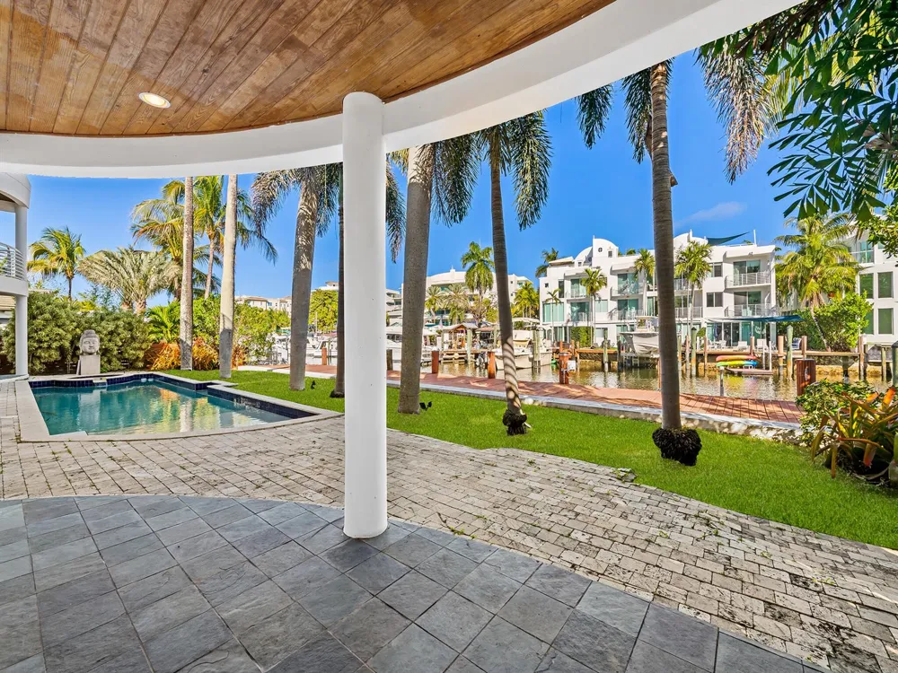 450 Victoria Terrace Fort Lauderdale, FL 33301