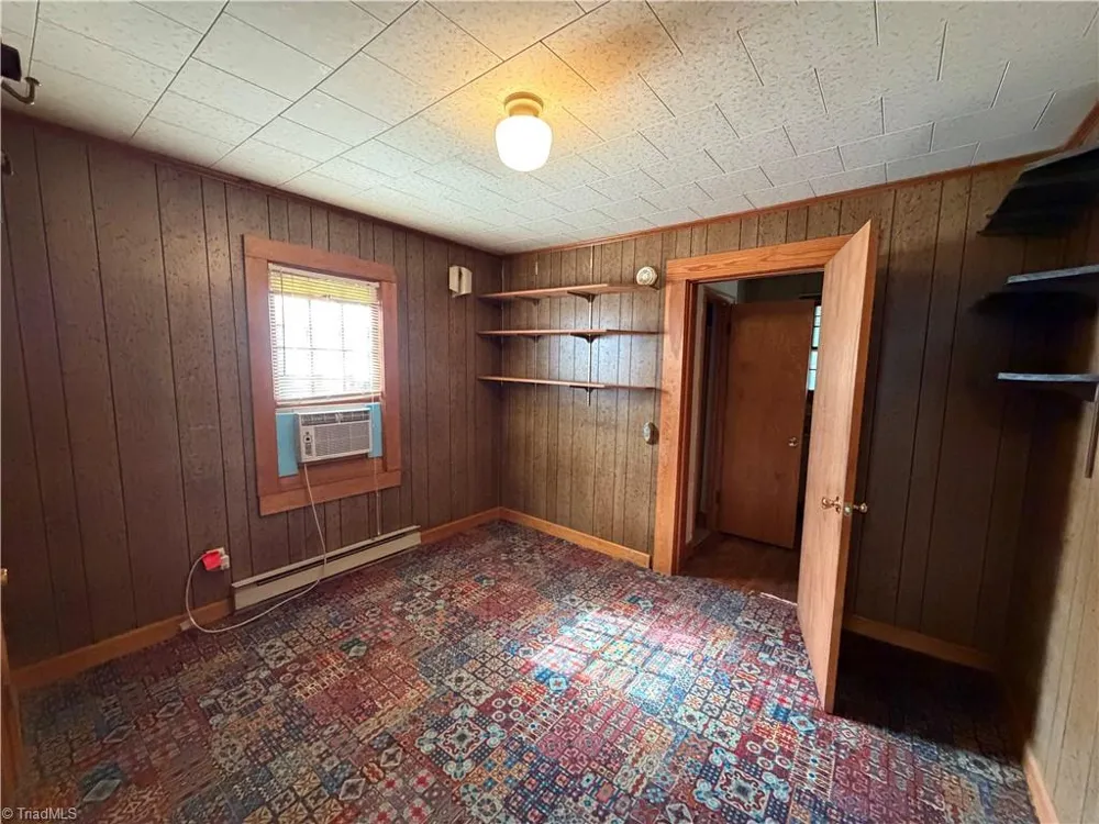 813 W Main Street Yadkinville, NC 27055