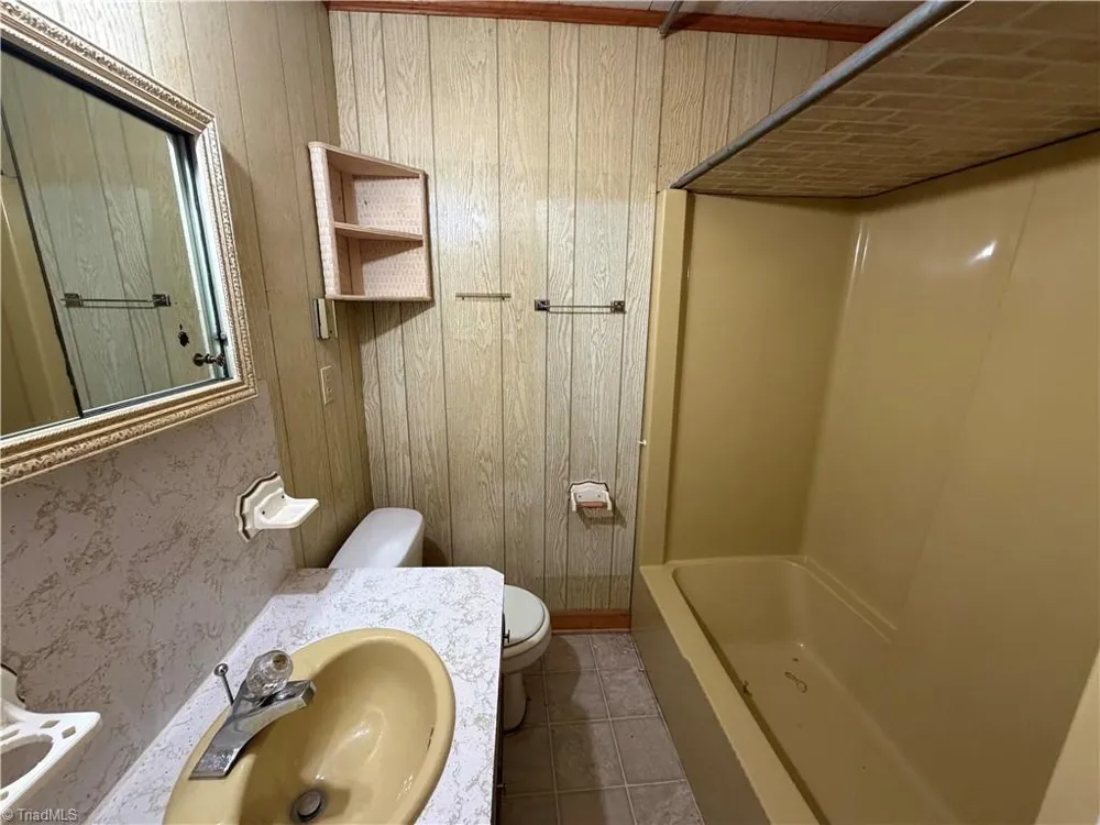 813 W Main Street Yadkinville, NC 27055