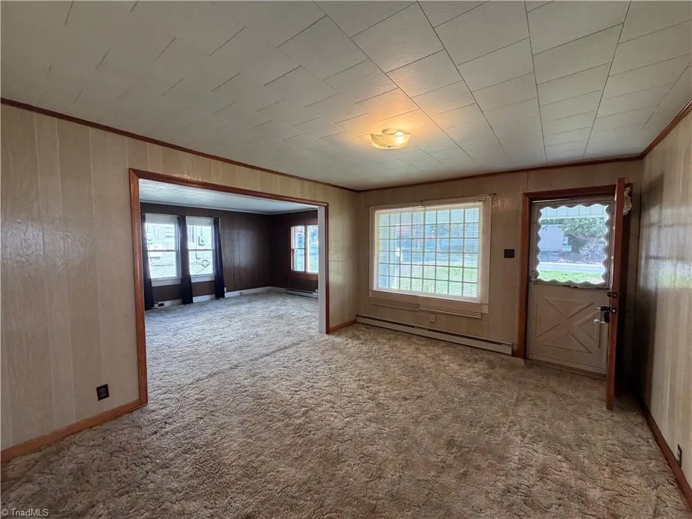 813 W Main Street Yadkinville, NC 27055