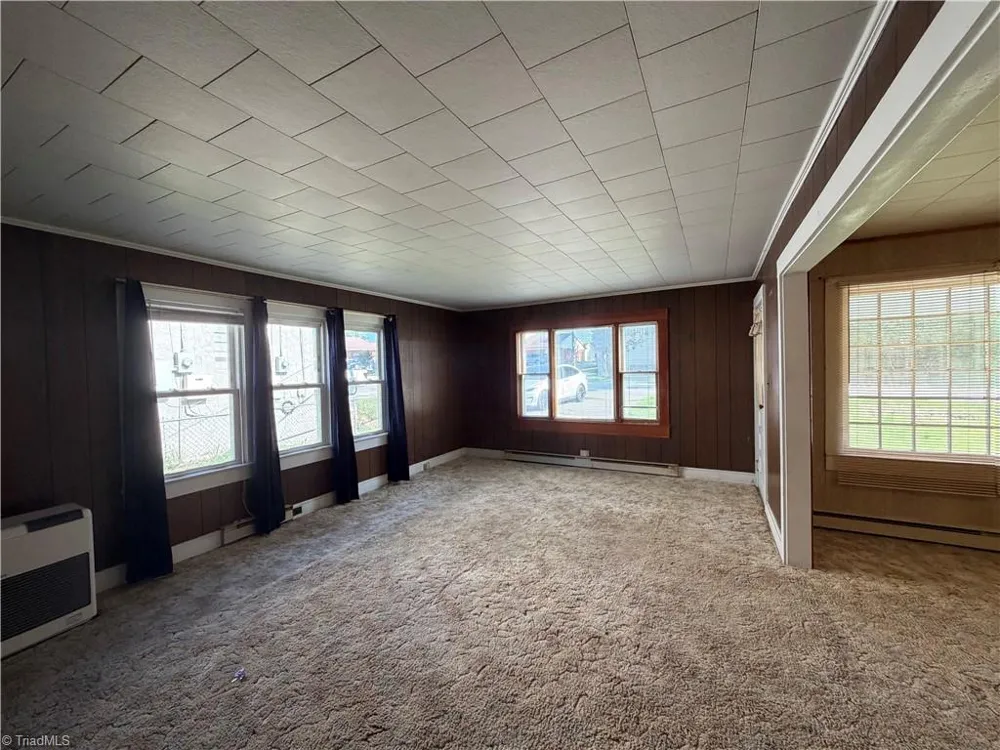 813 W Main Street Yadkinville, NC 27055