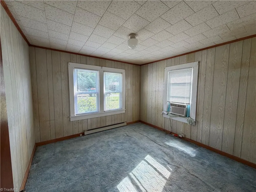 813 W Main Street Yadkinville, NC 27055