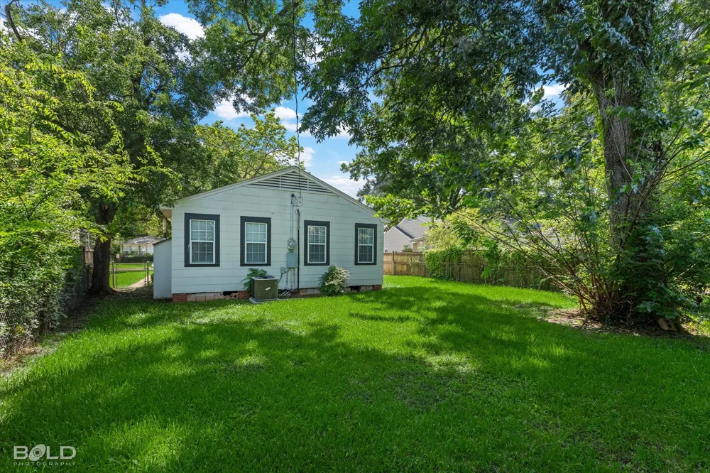 223 Leland Drive Shreveport, LA 71105