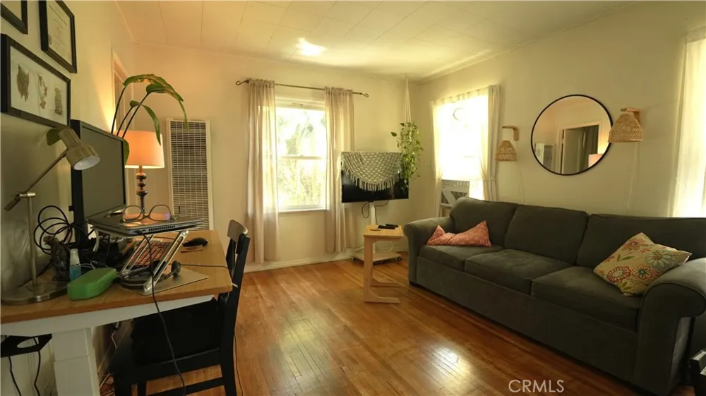 6237 Haviland Whittier, CA 90601