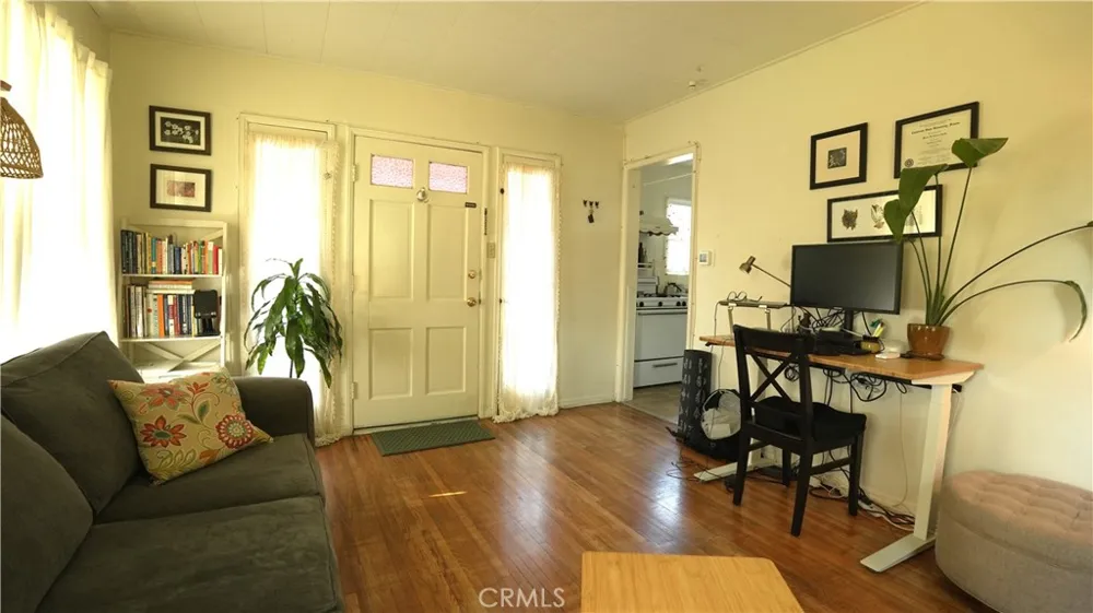 6237 Haviland Whittier, CA 90601