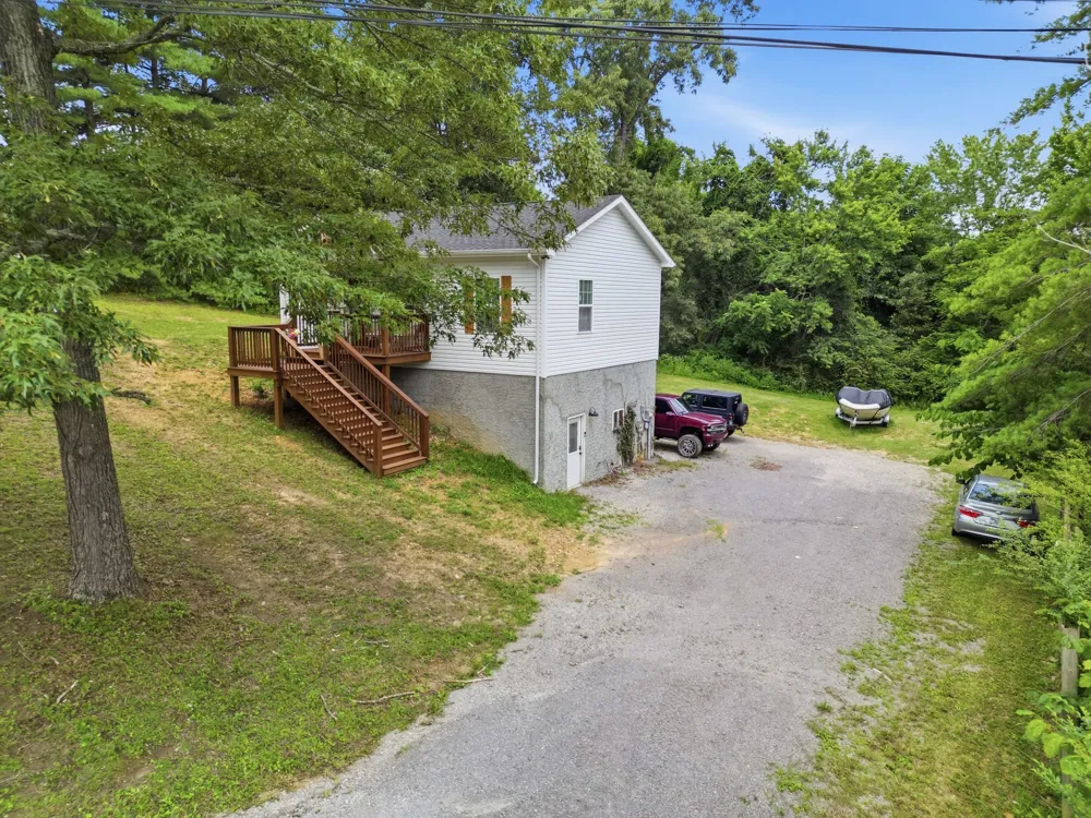 795 Lowery Ln McMinnville, TN 37110