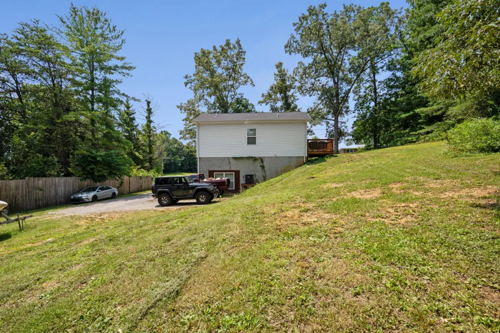 795 Lowery Ln McMinnville, TN 37110