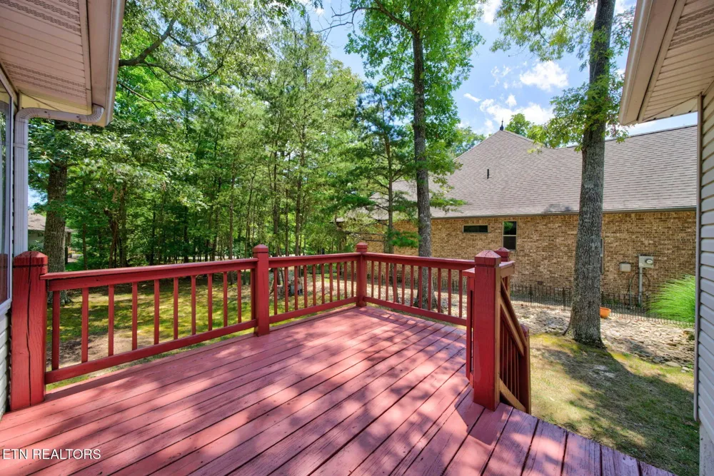 35 Leaf Circle Crossville, TN 38558