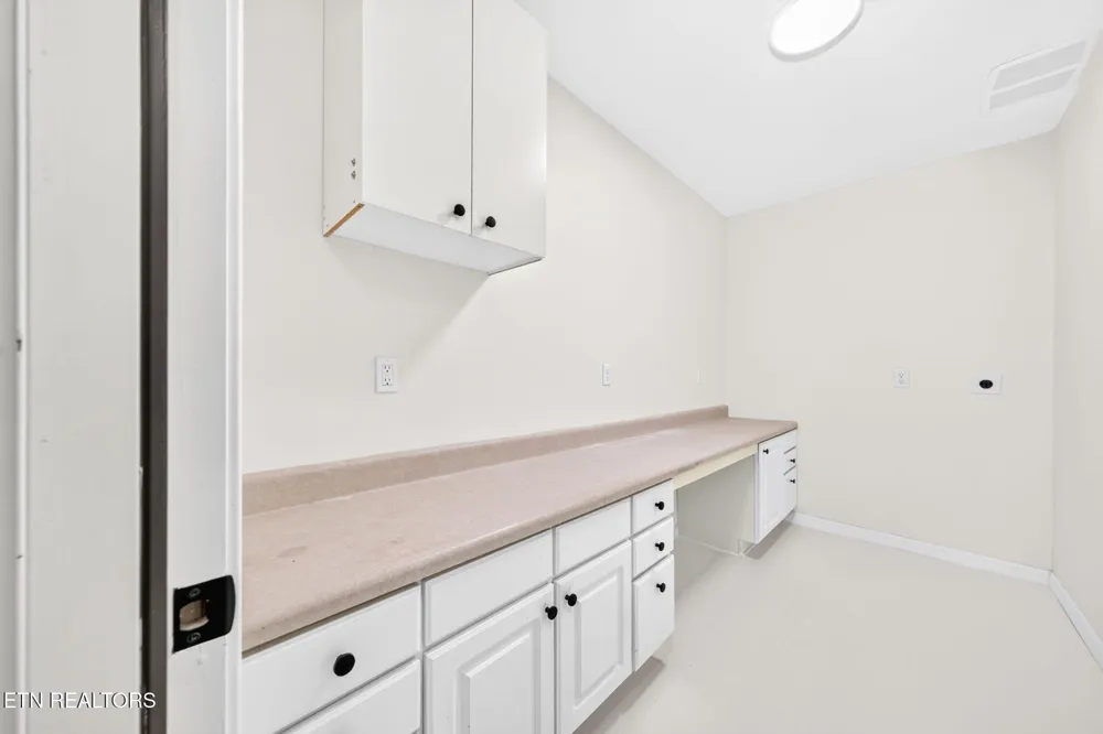 35 Leaf Circle Crossville, TN 38558
